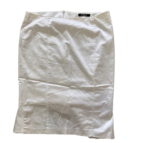 Beatrice B Italia white skirt size 10 zipper in back and ruffles on back bottom - Picture 1 of 7